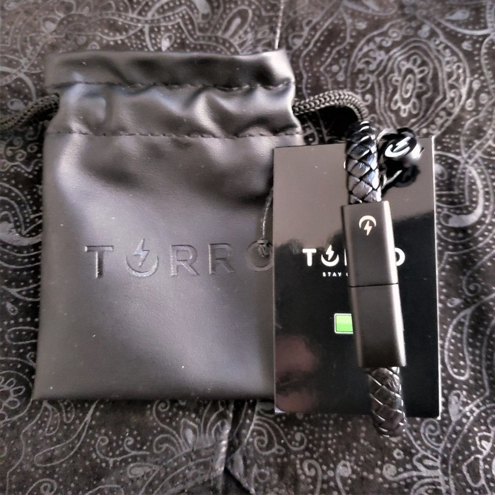 Torro "Onyx" Bracelet: LARGE / Lightning (Apple)